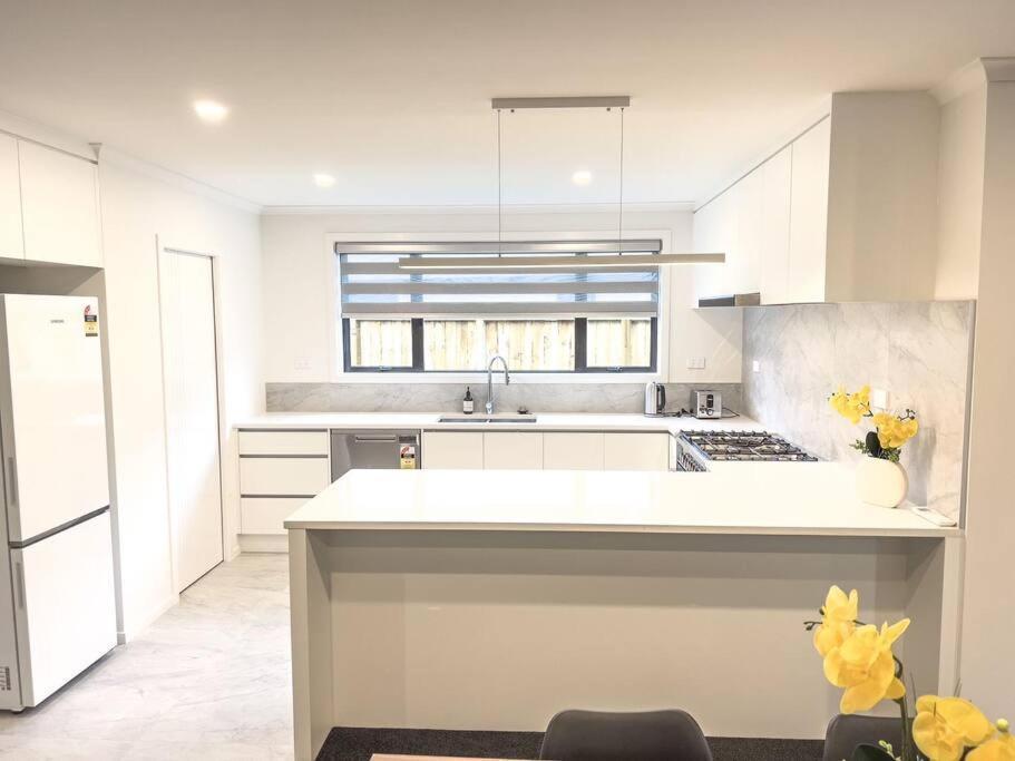 Rotorua Sunshine Brand New 4 Bedroom House Exteriör bild