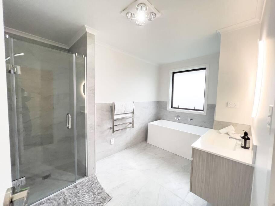 Rotorua Sunshine Brand New 4 Bedroom House Exteriör bild