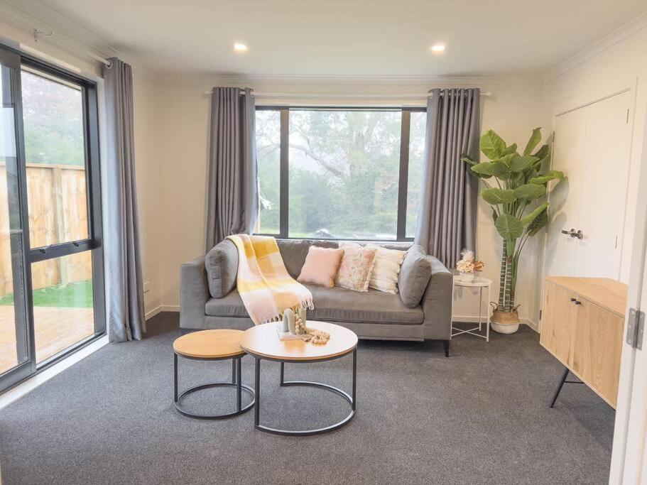 Rotorua Sunshine Brand New 4 Bedroom House Exteriör bild