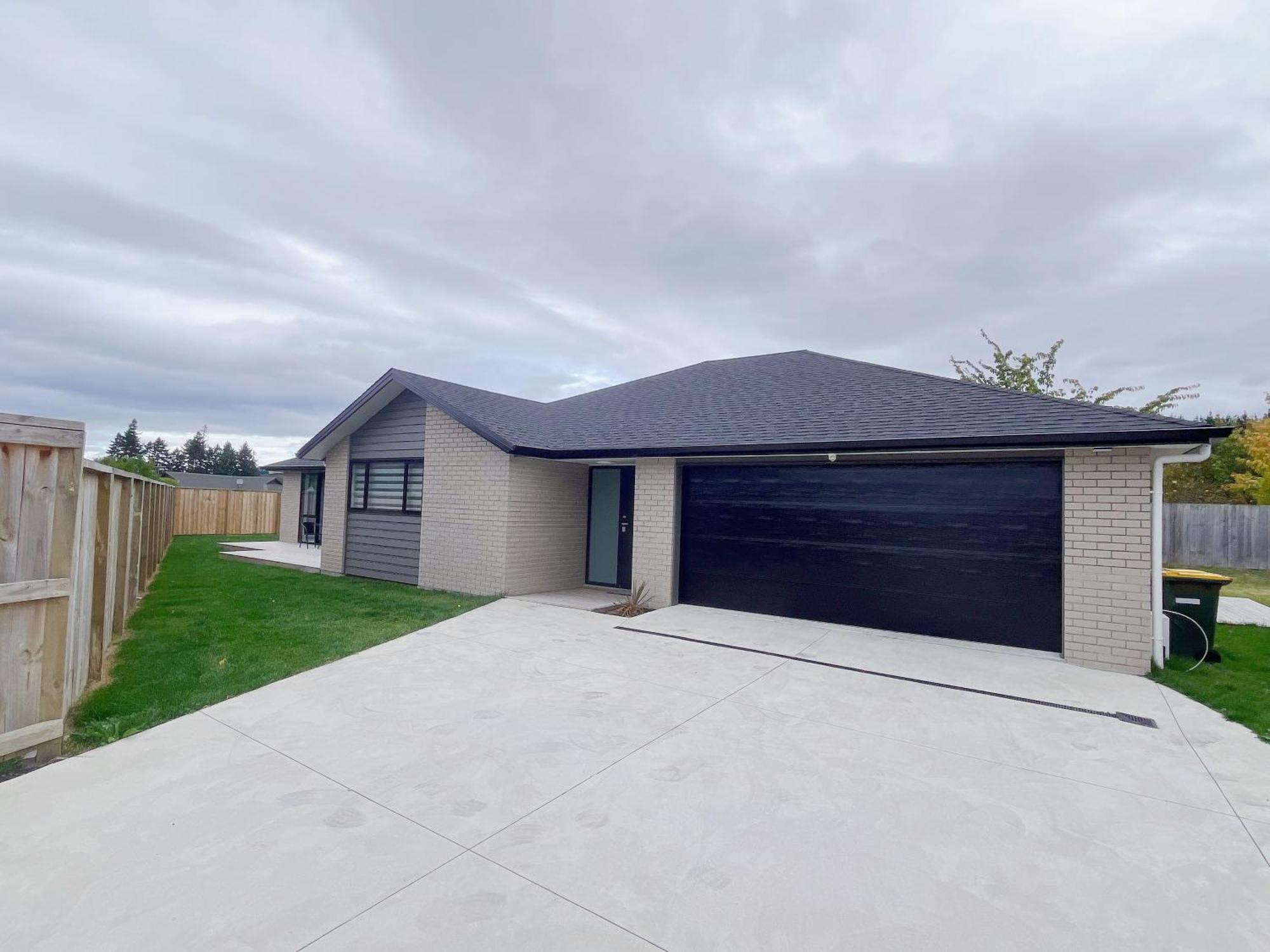 Rotorua Sunshine Brand New 4 Bedroom House Exteriör bild